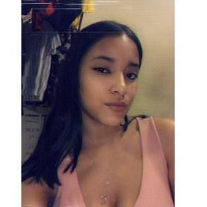 Meet your Posher, Janelle